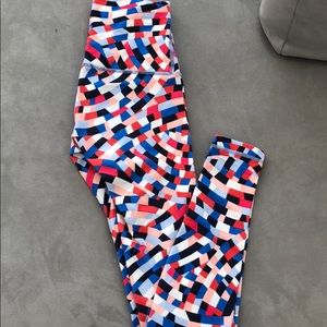 Lulu sz4 geo-print hi-rise leggings